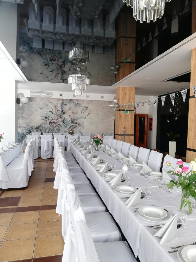 Hotel Tiffany Nowe Miasto Lubawskie Exterior foto